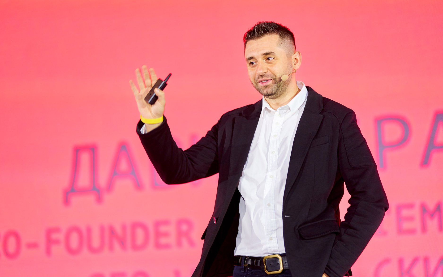 Давид Арахамия стал еще более многодетным отцом